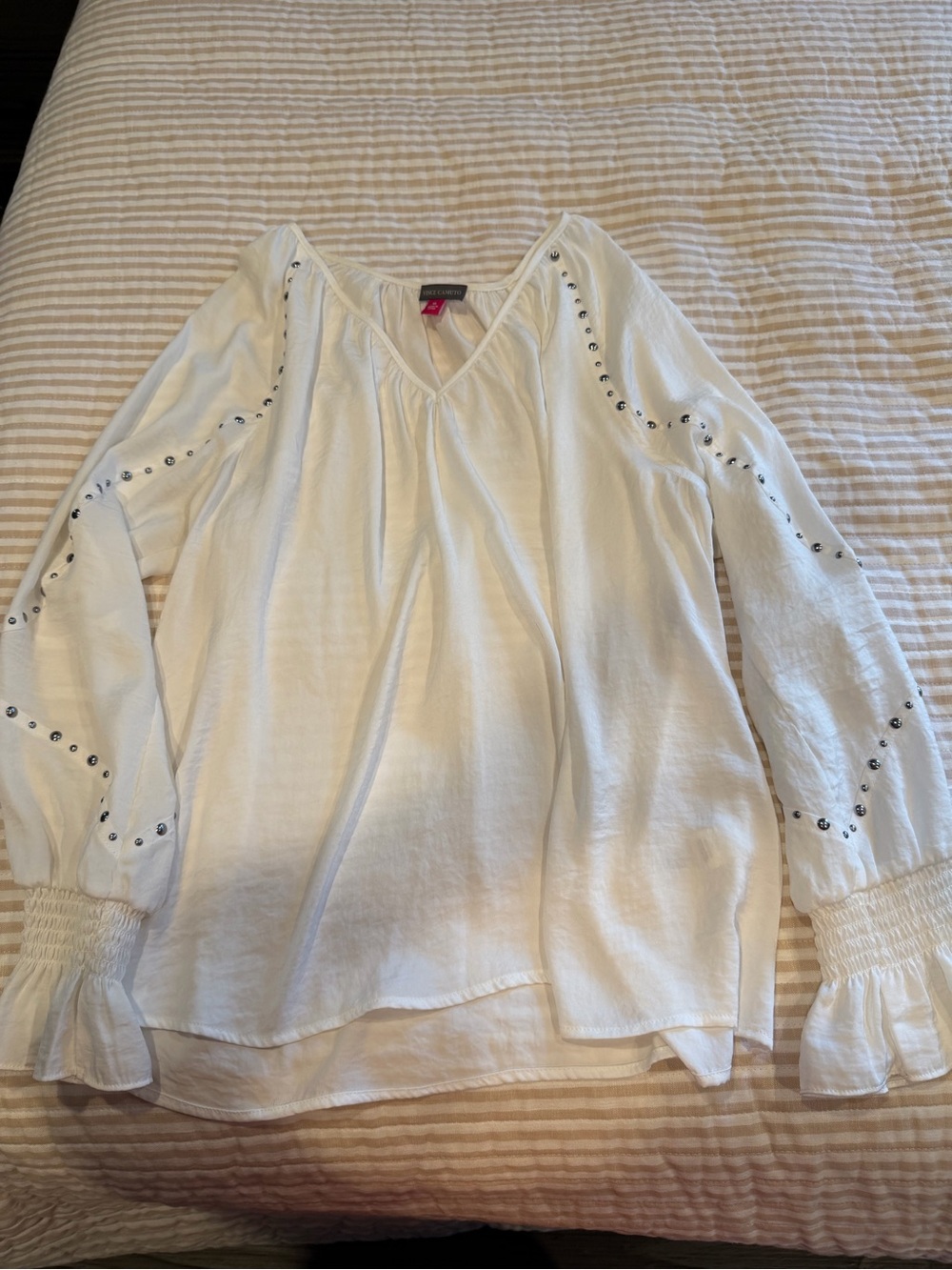 Vince Camuto White Long-Sleeve V-Neck Blouse